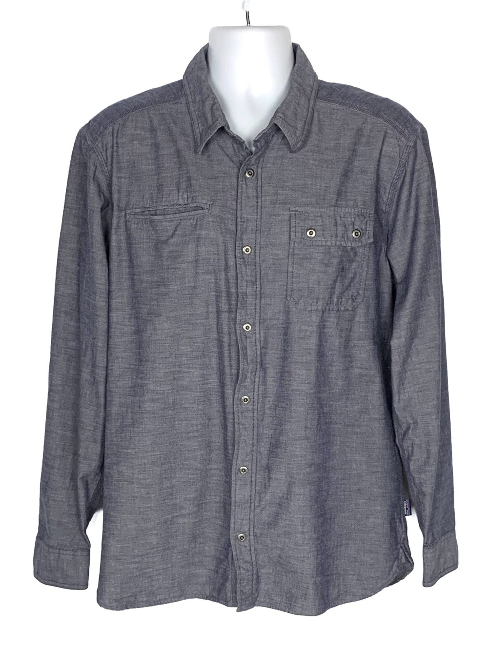 Patagonia Men's Gray Button-Down Casual Shirt